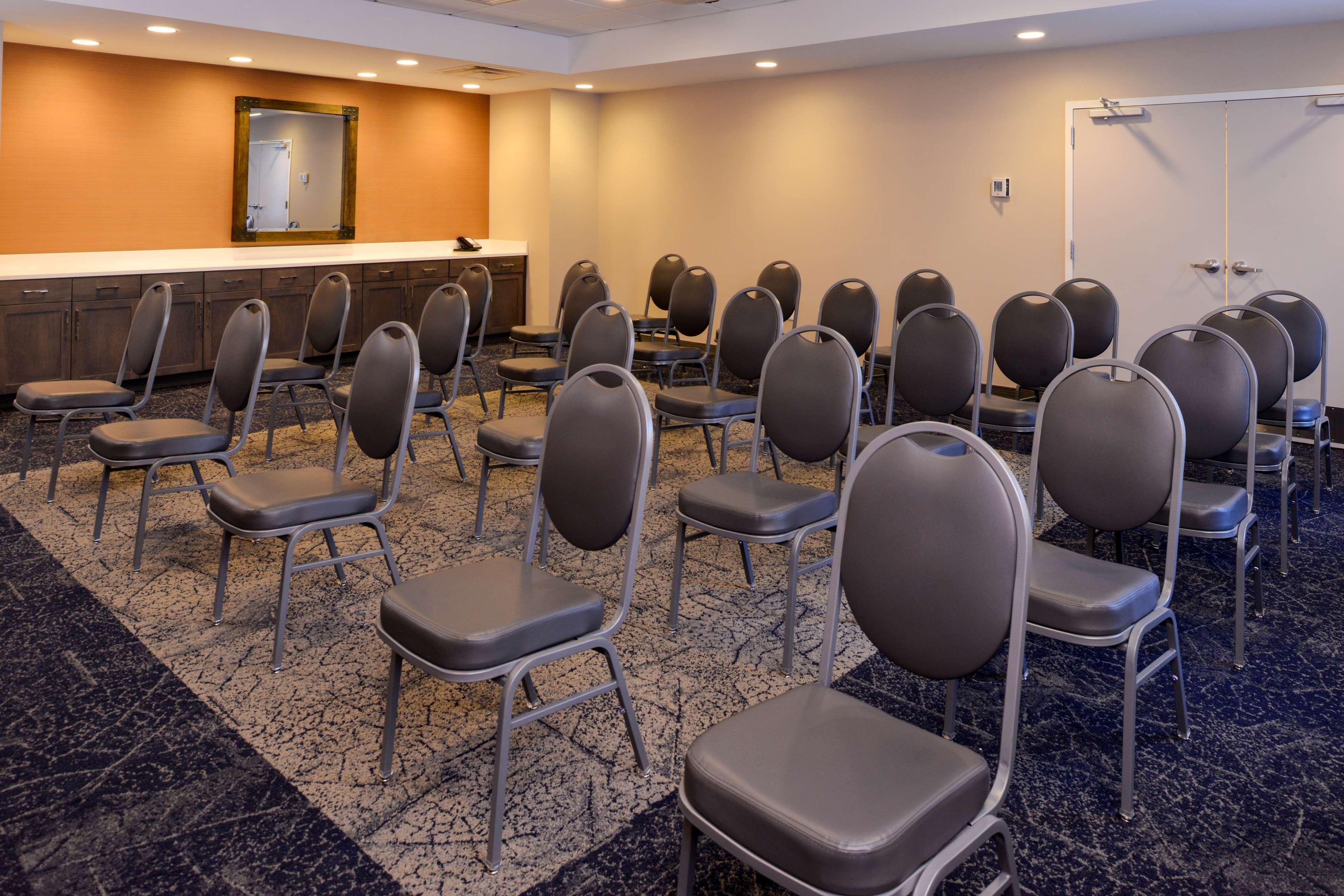 Hampton Inn & Suites Albany-East Greenbush, Ny Экстерьер фото